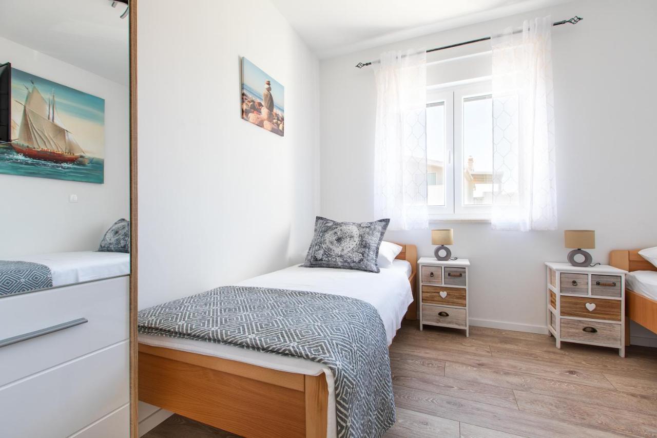 Sunny Island Apartment Trogir Exterior foto
