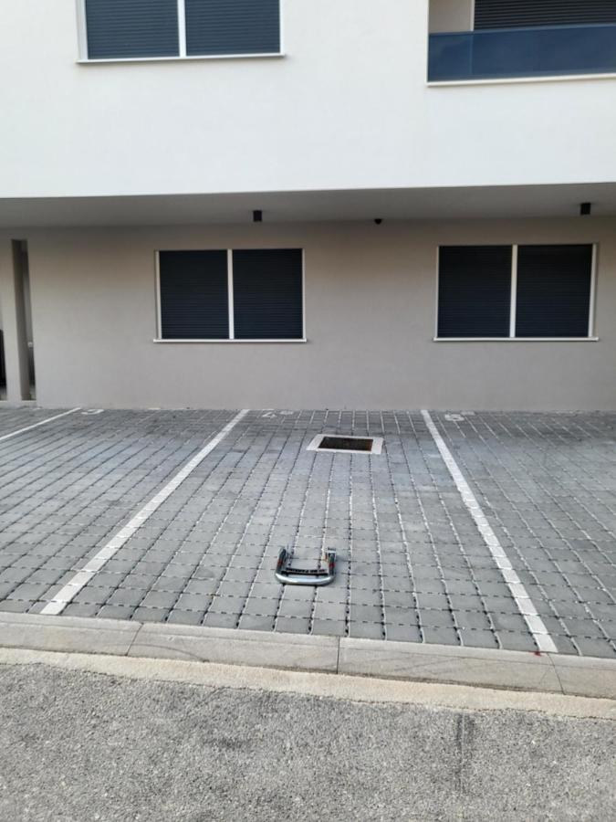 Sunny Island Apartment Trogir Exterior foto